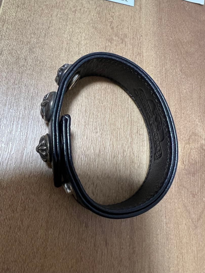 クロムハーツ レザー バングル 3ボタン2スナップ バングル マルチ