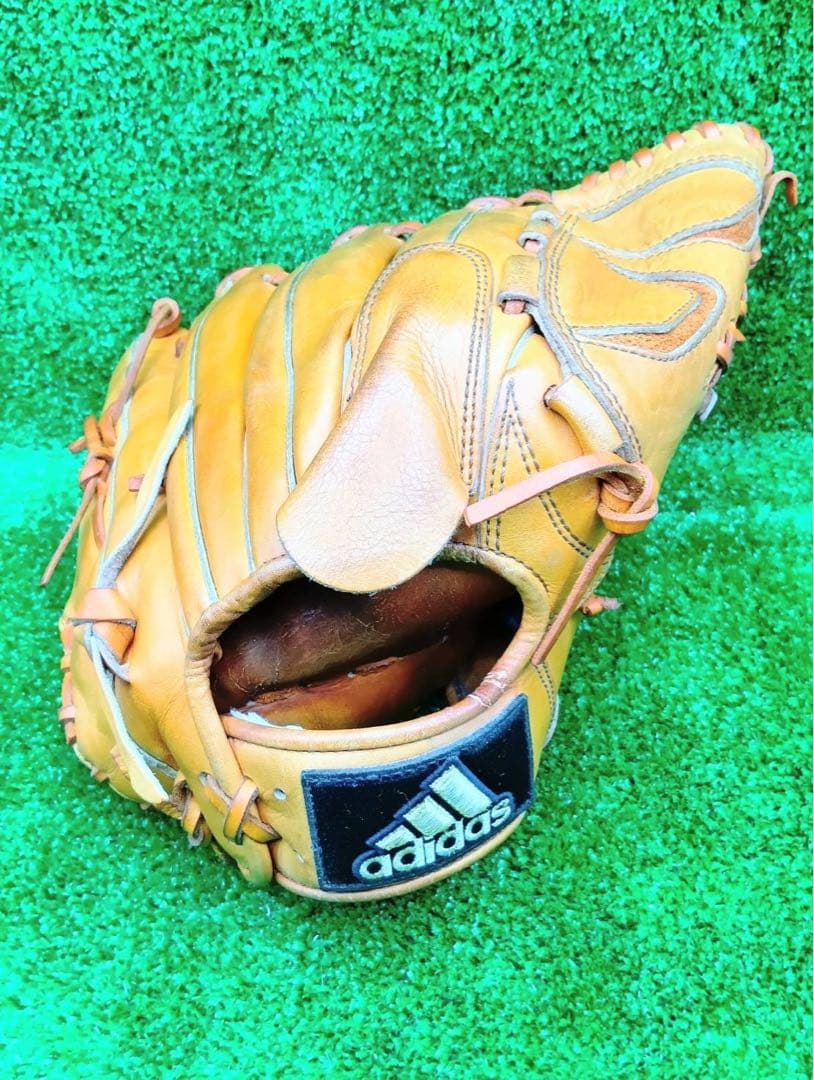 野球グラブ adidas 軟式グローブ