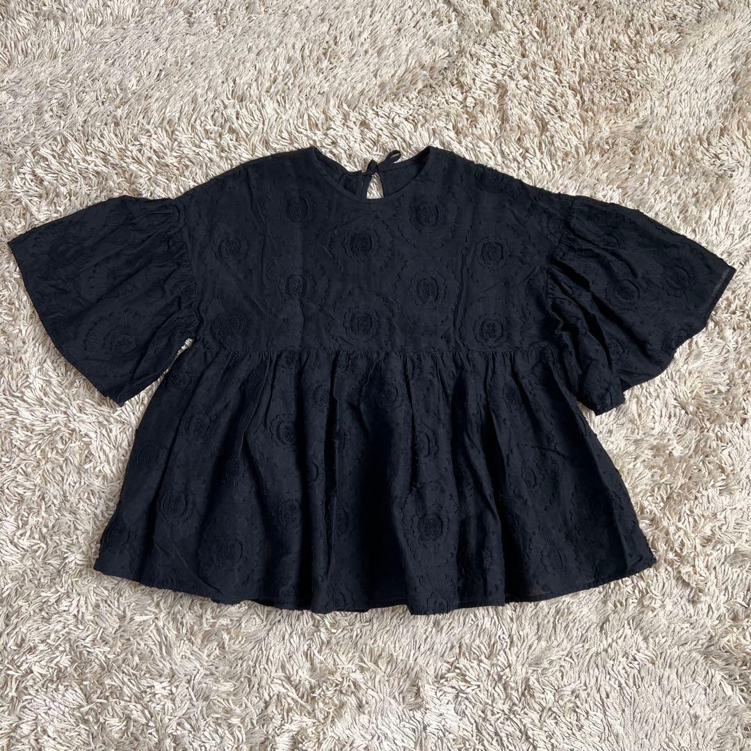 美品　トゥモローランド サンフラワージャカードラッフルスリーブブラウス