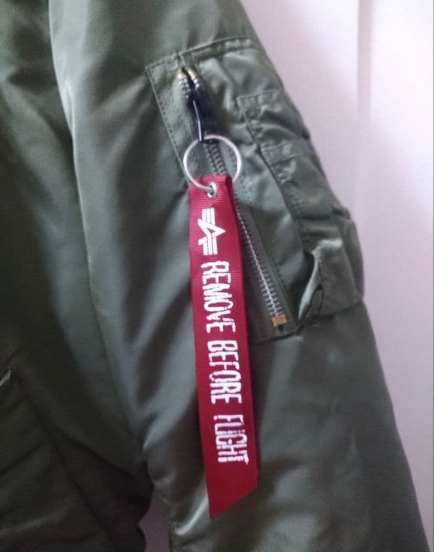 【はる】ALPHA Indastries MA-1フライトジャケッ ト