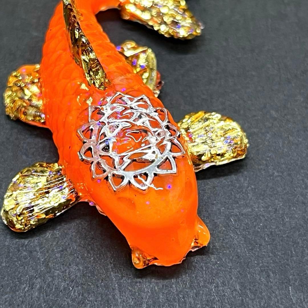 蓄光タイプの鯉(コイ)のオルゴナイト【オレンジ】