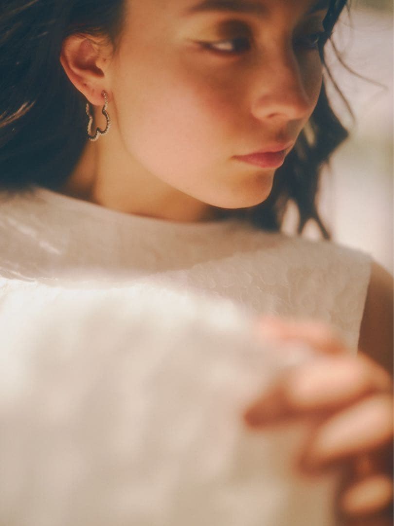 シェリッシュ　clover hoop pierce (gold)