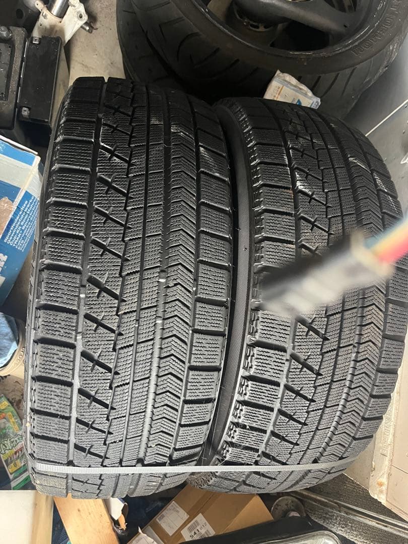 235-40-19ブリザックスタッドレスタイヤ 19インチ 2本セット