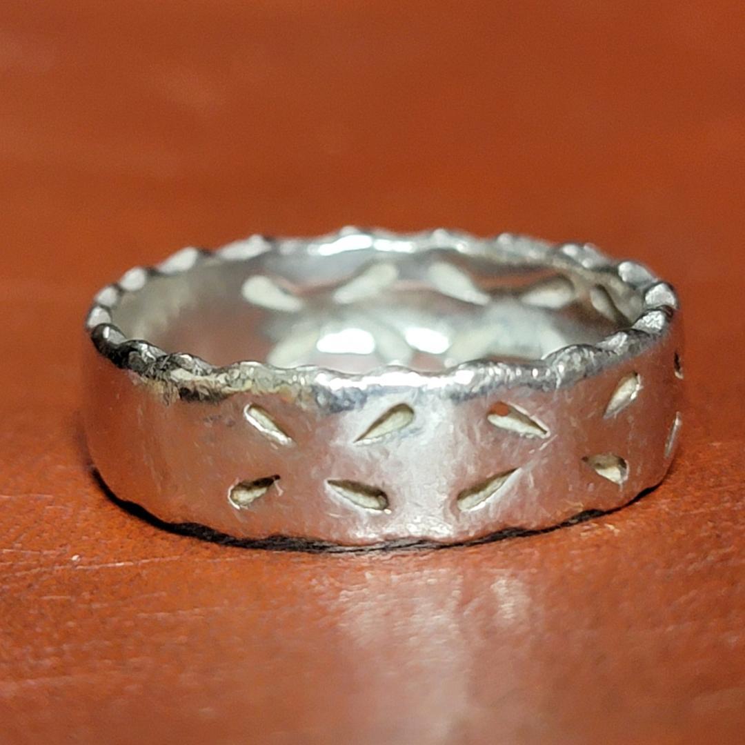 ビンテージ 銀の指輪 ダイヤモンド シルバーリング シルバー925 彫金