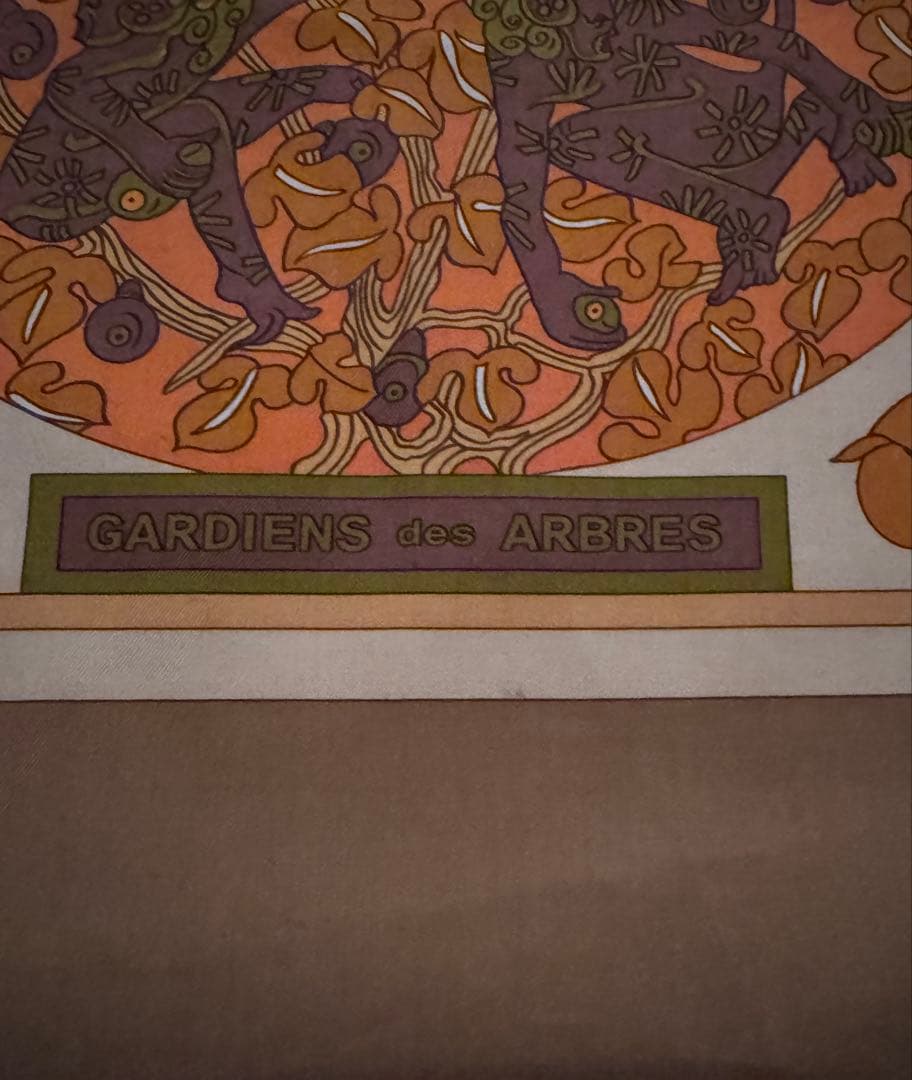 Hermès Gardiens des Arbres 綿スカーフ 68センチ角