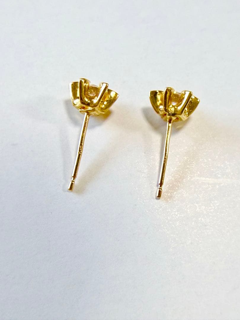 花形K18 ピアス 0.9g ダイヤモンド0.18ct