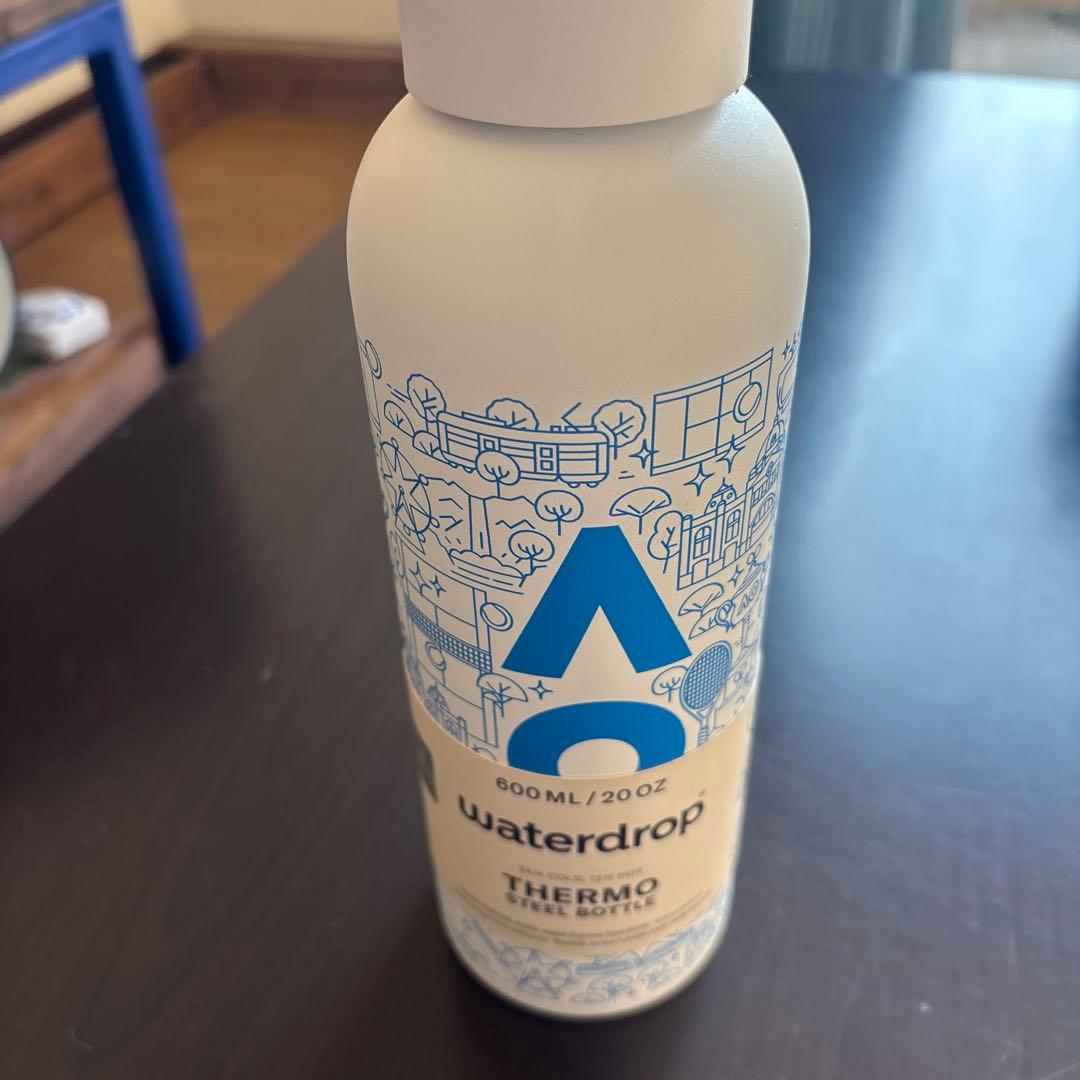 ＡＯ2026限定waterdrop LOMO BOTTLE 600ml ホワイト