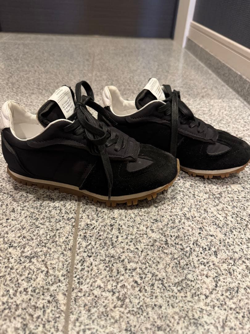 MaisonMargiela黒 スエード ローカット スニーカー