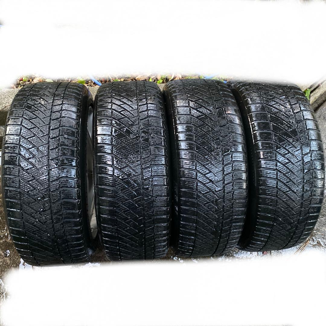 Continental スタッドレスタイヤ　205/50 R17 ベンツ装着