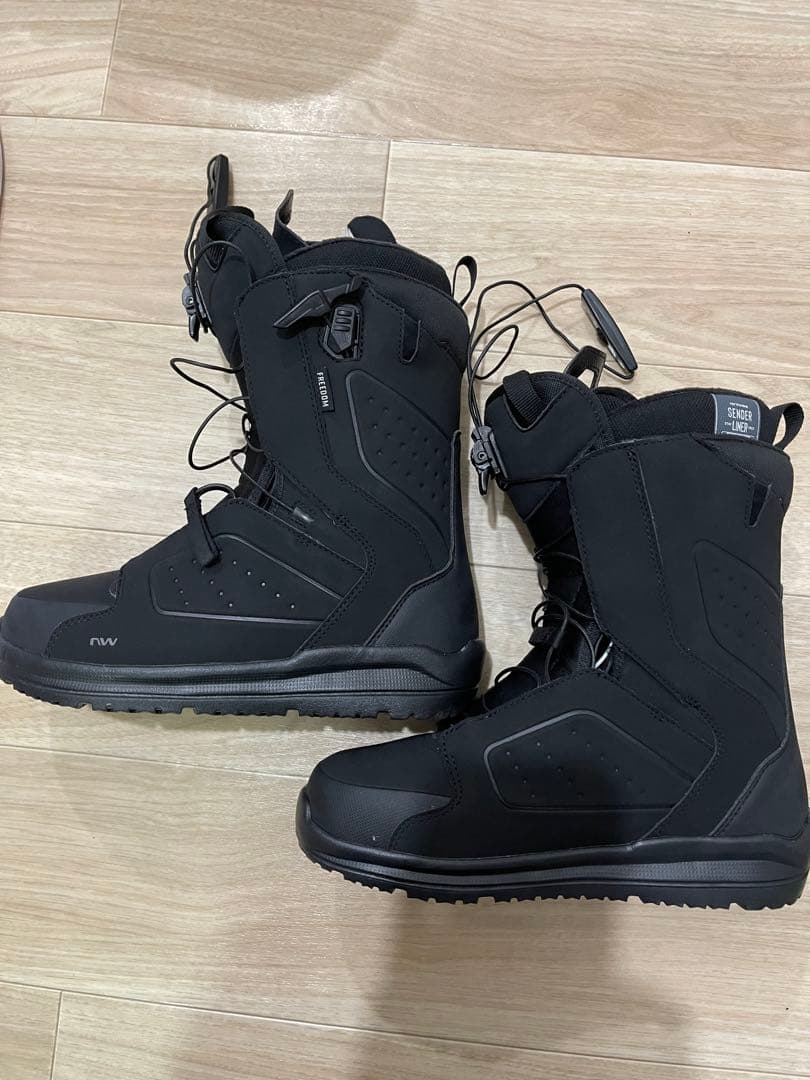 NORTH WAVE FREEDOM 26cm 24-25モデル