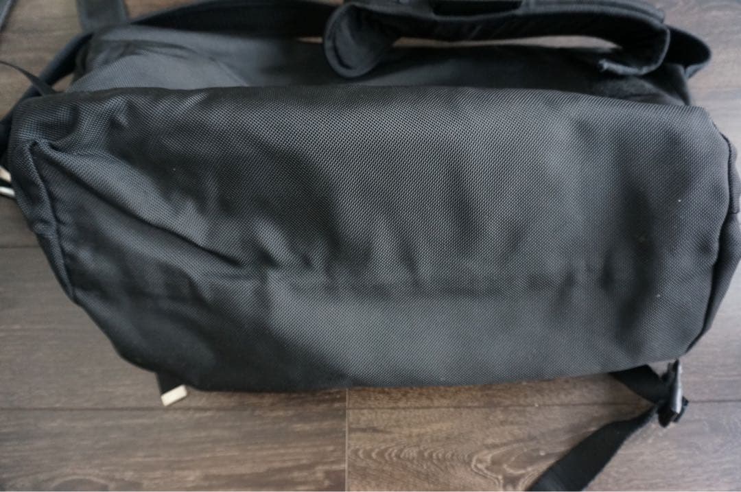 ロリンザ　rorinza　メッセンジャーバッグ　M ボディバッグ