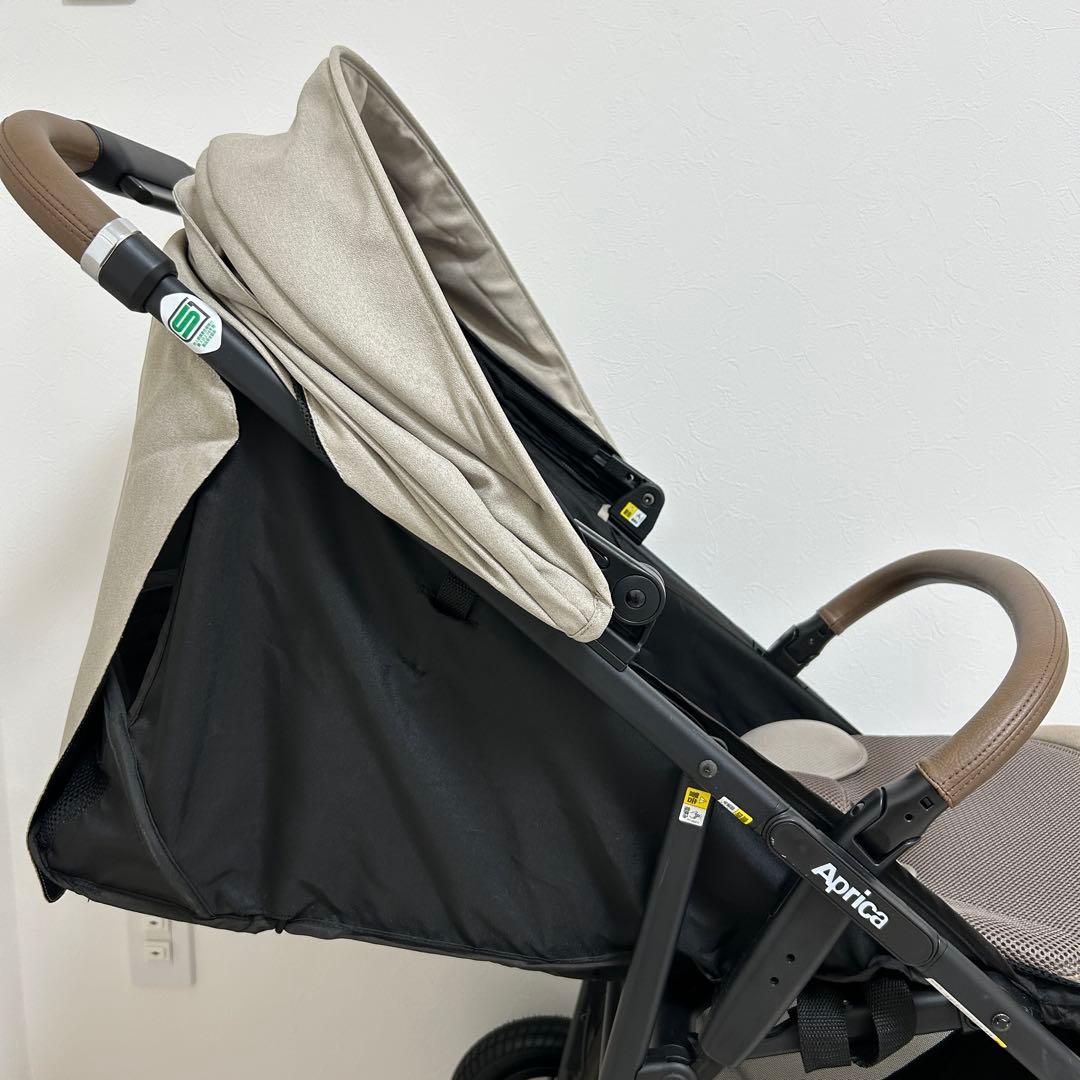 Aprica アップリカ スムーヴプレシャス ベビーカー ベージュ