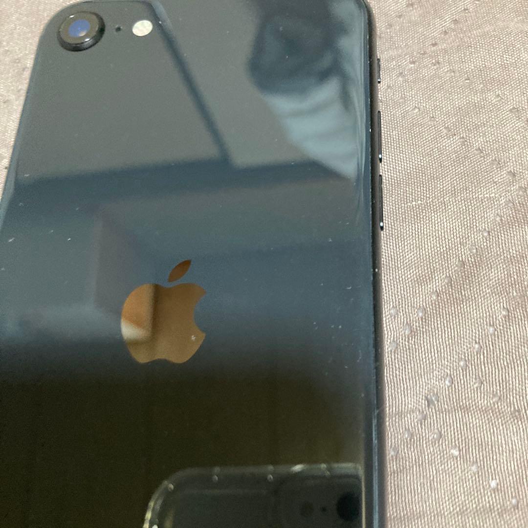 Apple iPhone SE (第2世代) 64GB ブラック 本体