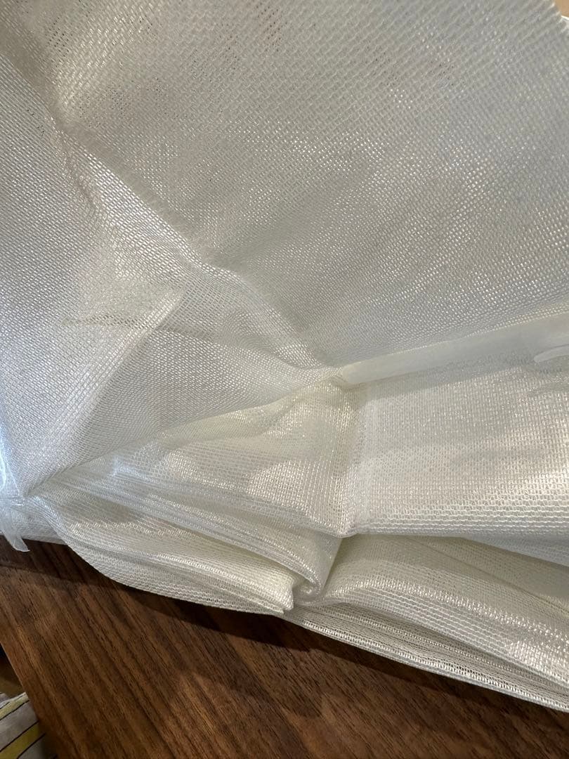 新品　リリカラ　レースカーテン