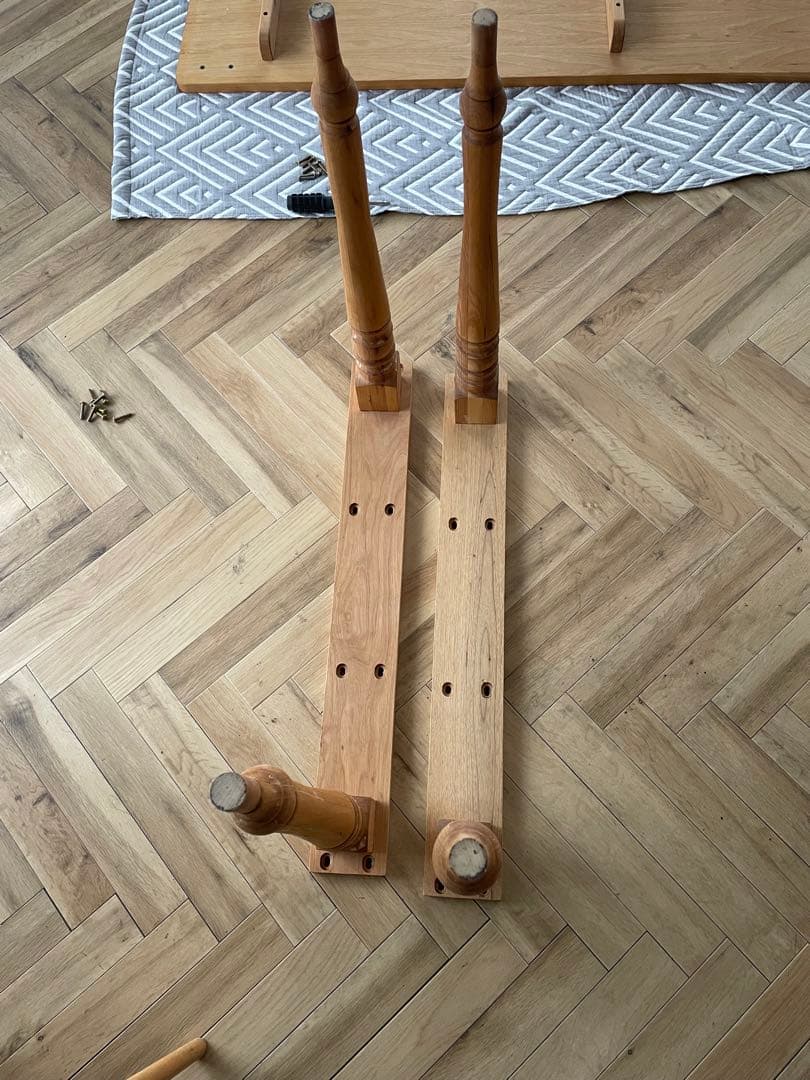 【R様御検討中】 クルミ無垢材　ダイニングテーブル　北欧　ろくろ足　ターンレッグ