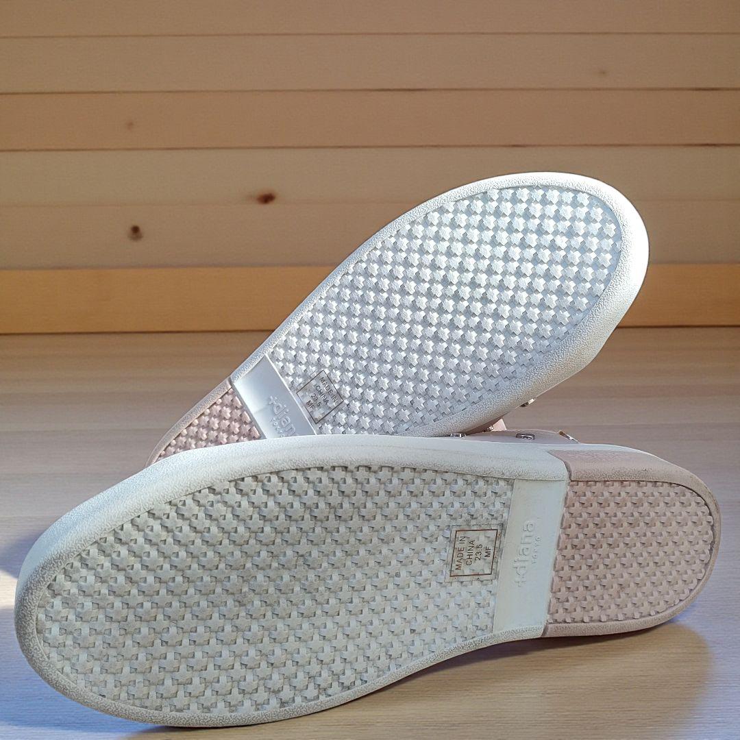 +diana プラスダイアナ バレンタイン限定　スニーカー ピンク 23.5cm