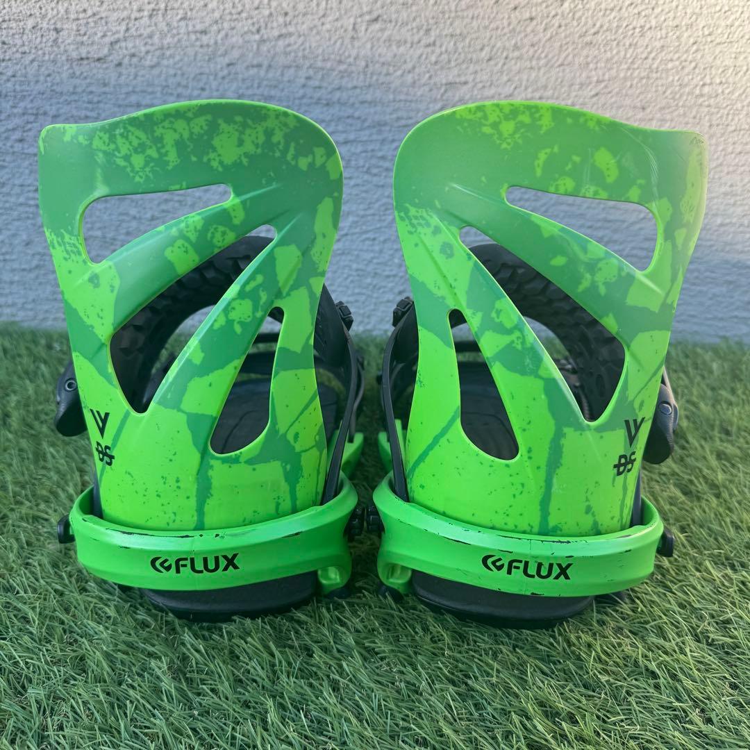 希少カラー　FLUX DS バインディング グリーン SM