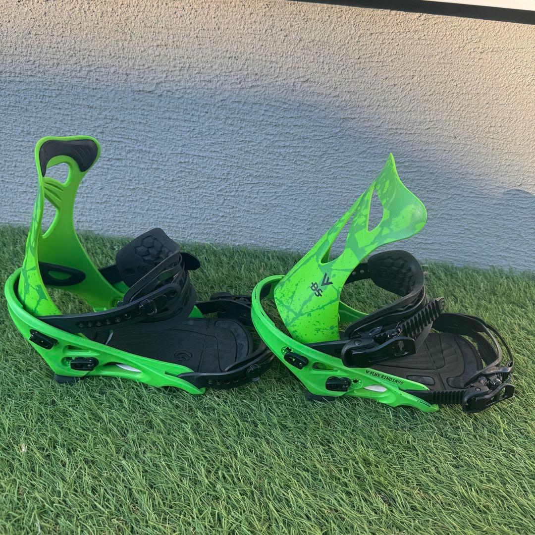 希少カラー　FLUX DS バインディング グリーン SM