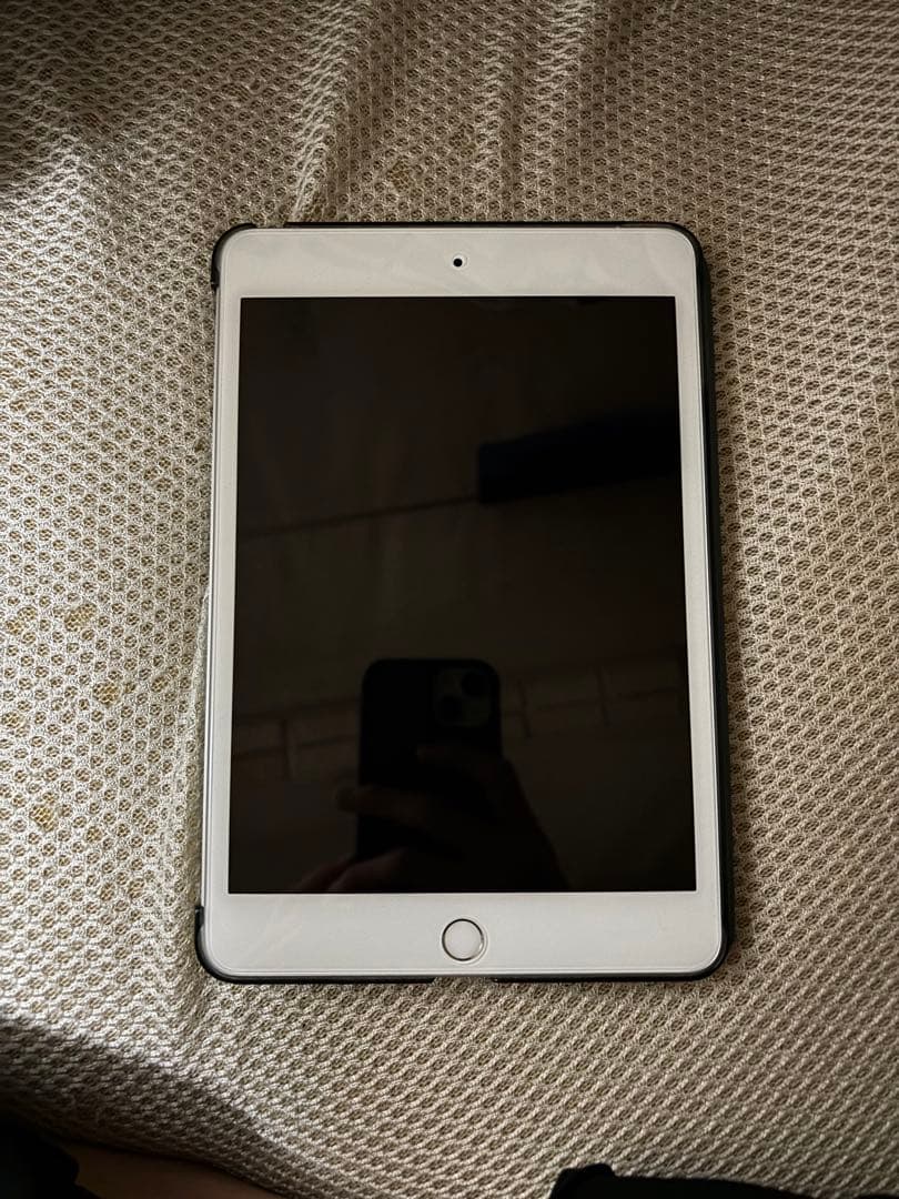 Apple iPad mini5 シルバー WiーFi＋Cellularモデル