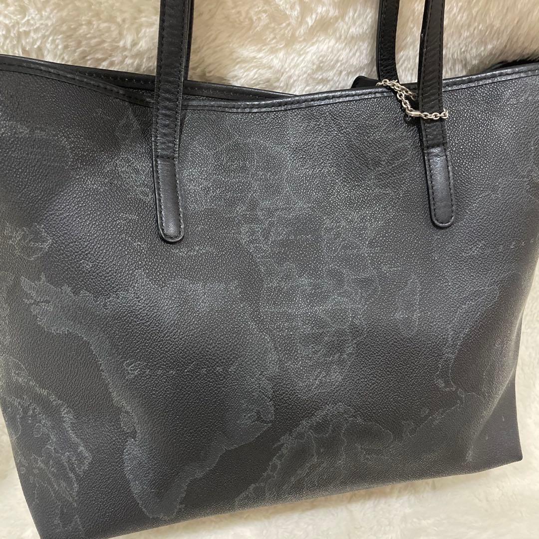 希少プリマクラッセ トートバッグ ブラック チャーム付き　世界地図柄