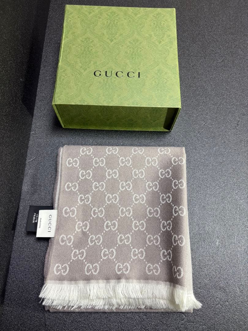 《最終値下げ》GUCCI マフラー GGパターン ホワイト×グレー 《正規品》