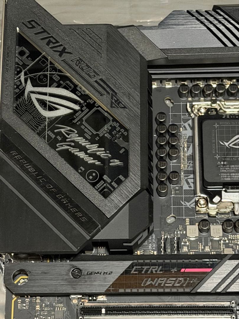 マザーボード ASUS ROG STRIX Z690-F GAMING WIFI