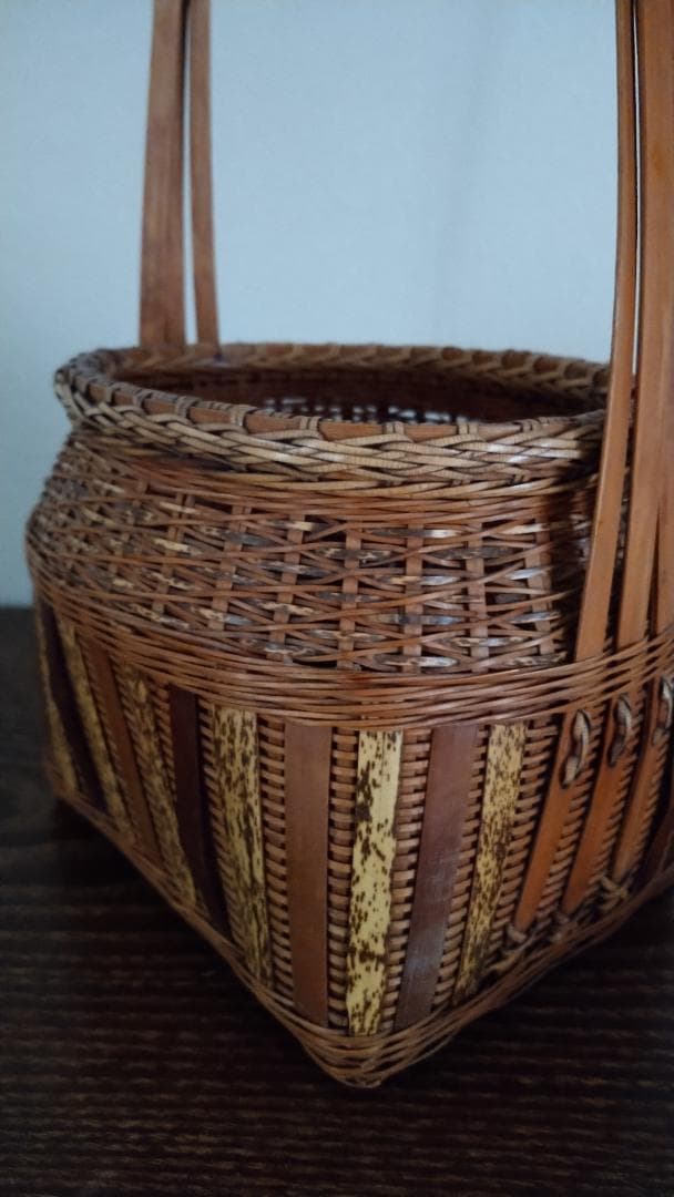 竹籠　竹で編んだかご