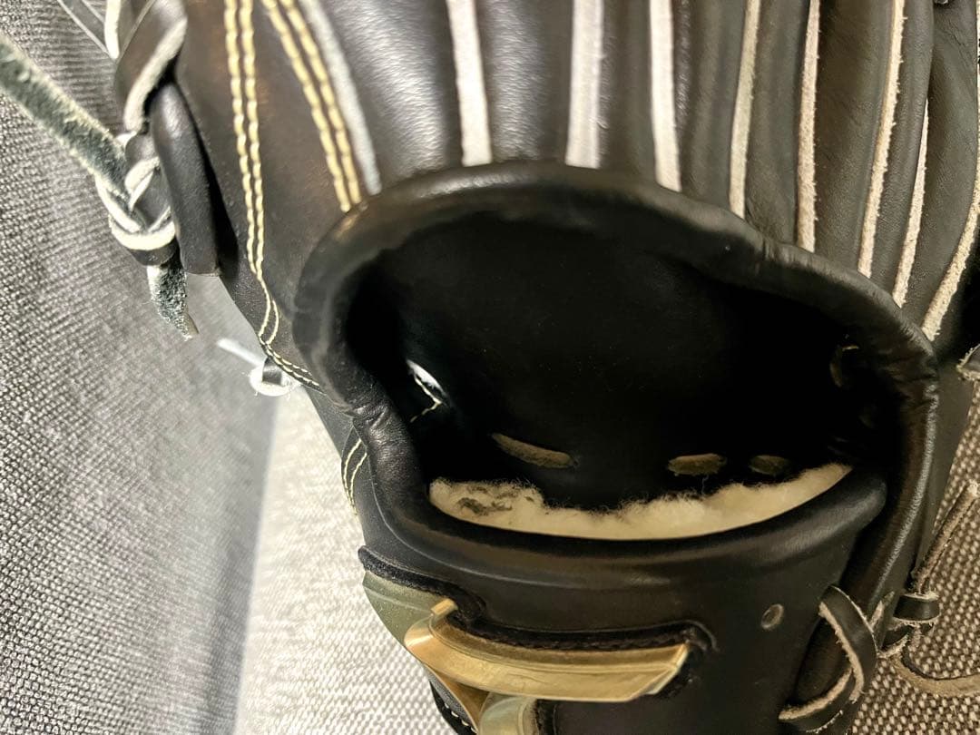 ミズノ グローバルエリート 硬式野球グラブ 左利き用