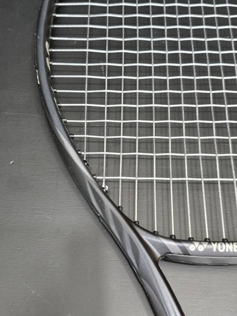 限定モデル　黒　ヨネックス　VCORE 100　硬式テニスラケット　KT-18