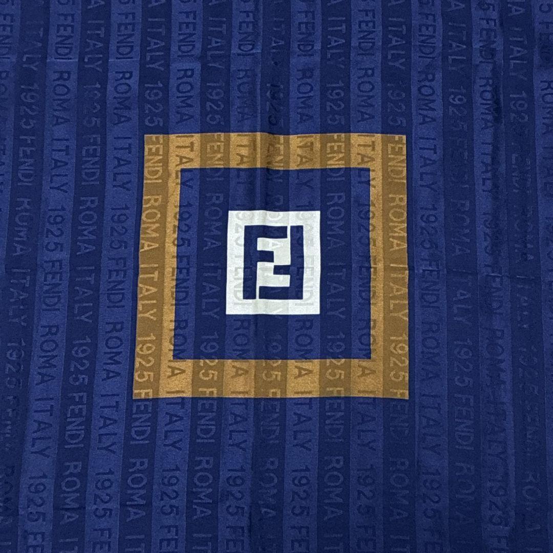 【美品】FENDI ズッカ柄 FF柄 シルク イタリア製 大判スカーフ ストール