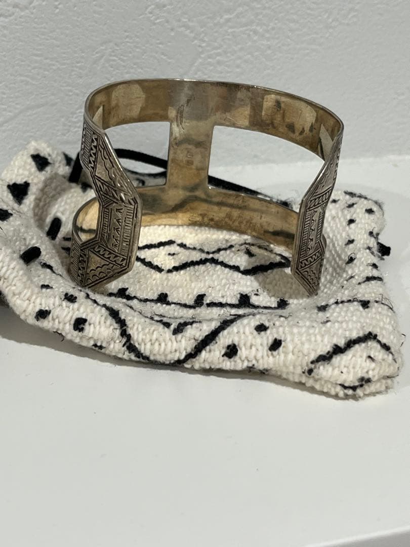 トゥアレグ　ジュエリー　シルバー　H型