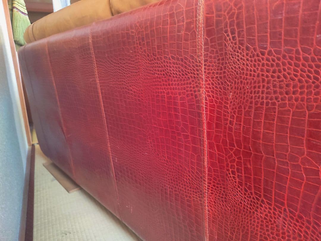 レザー 2人掛けソファ クロコダイル　GUCCI