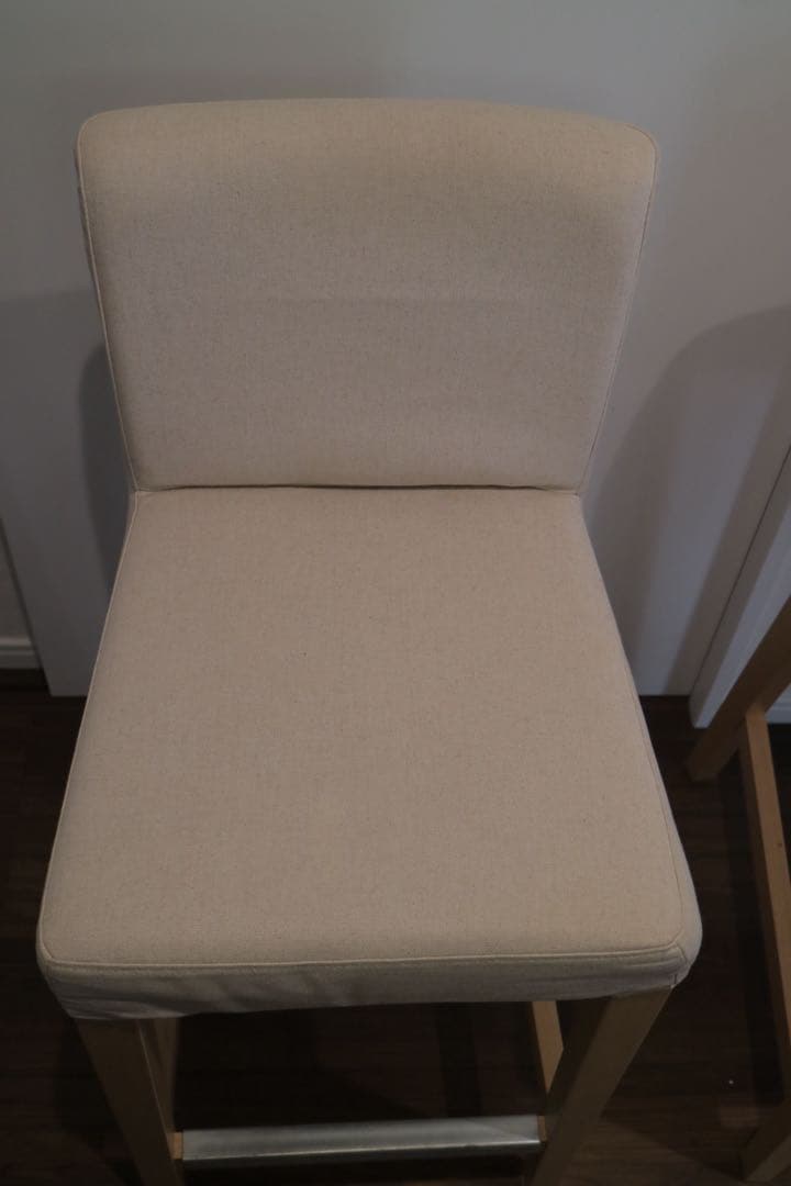 【IKEA 4点セット】カウンターテーブル＆カバー付椅子2脚＆新品椅子カバー1枚