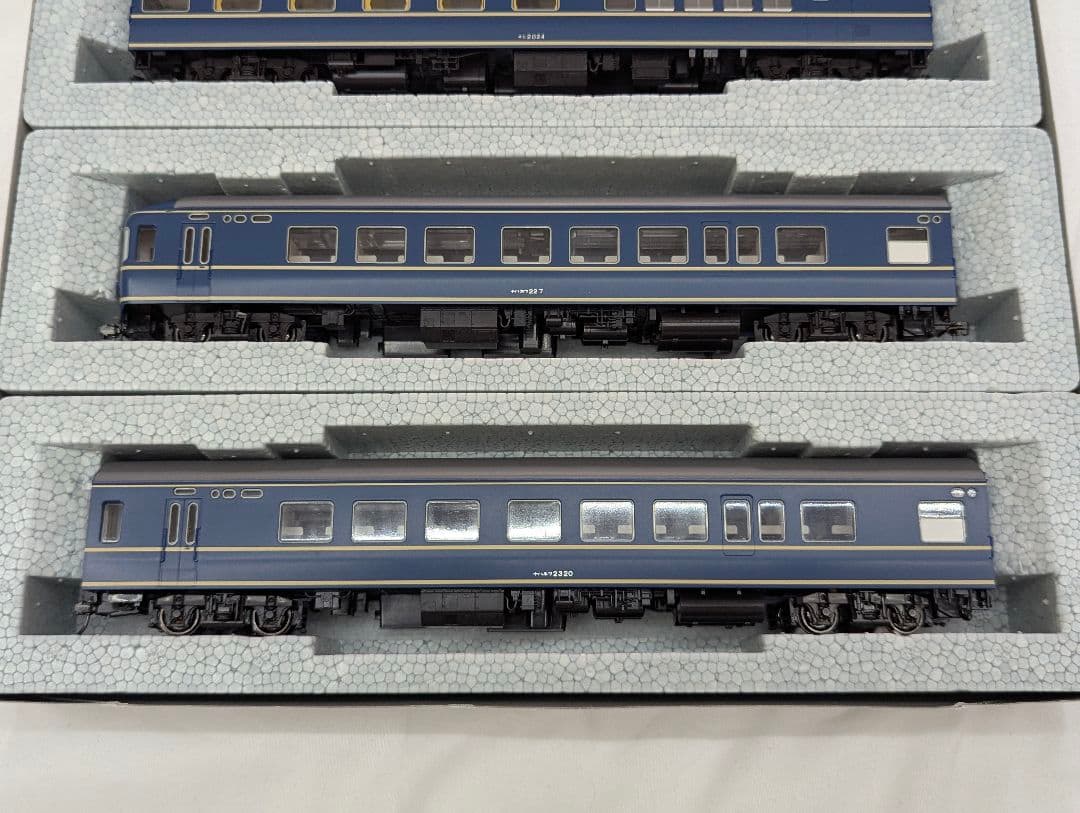KATO　２０系特急形寝台客車 【3-504】 ４両基本セット　室内灯点灯