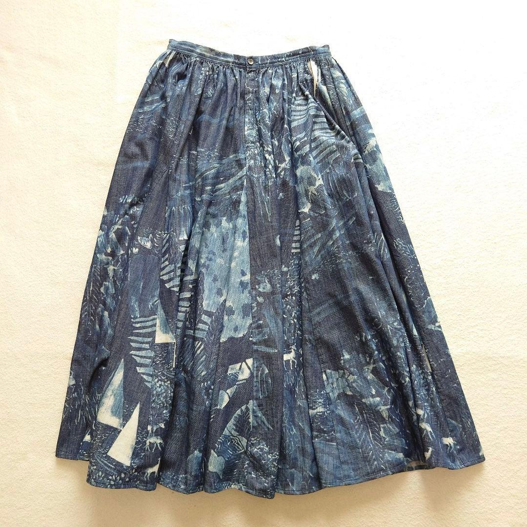45Ｒ ワンダーランドプリントのスカート（インディゴ）45rpm