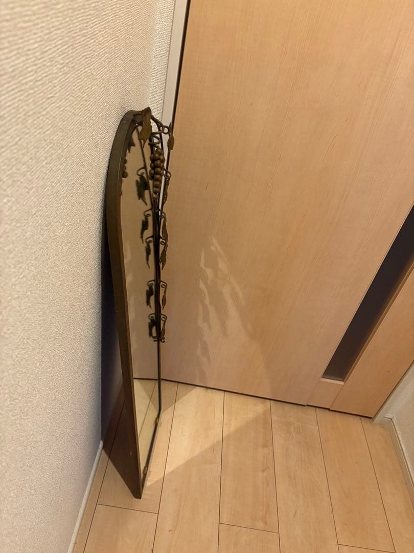 【ヴィンテージ】アーチ型 アイアンミラー 葡萄　リーフ装飾 鏡　アンティーク