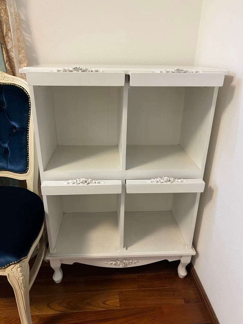 極美品ディスプレイラック　本棚　フラップ扉付 ロココ　アンティーク　猫脚　姫系