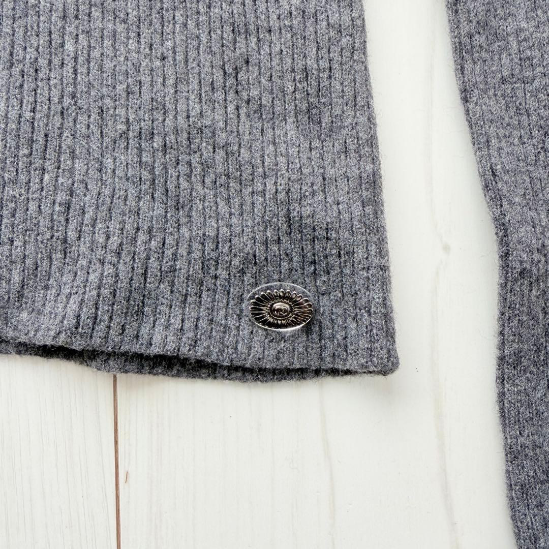 希少✨シャネル　オフショルフリル　リブニット タートルネックセーター ココマーク