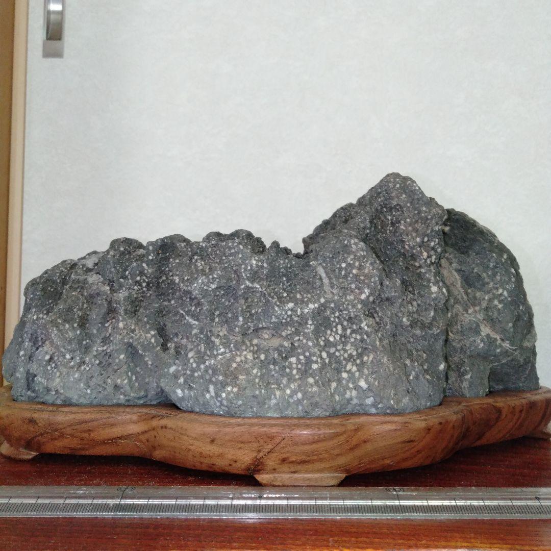 立派な水石　紫壇台付き　大型　１個
