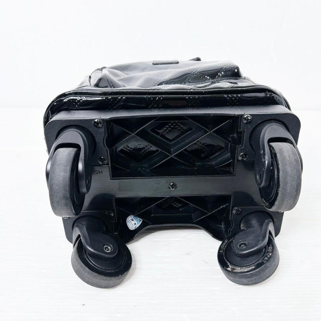 SWANY スワニー　エマイロⅣ エナメル　TS15 D-420 キャリーケース