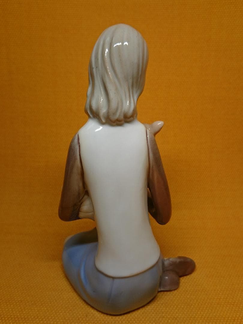 【美品】人形　陶器　オブジェ　置物　インテリア　工芸品　美術品　A1322