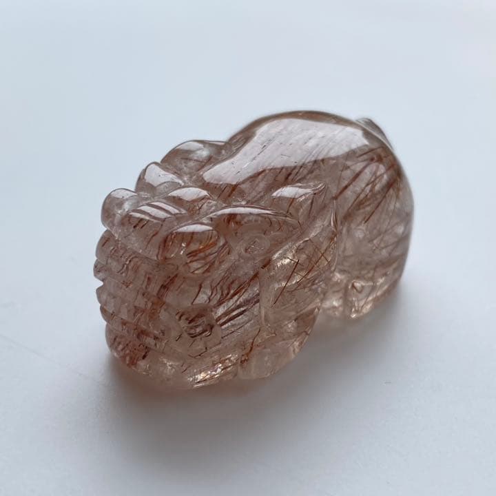 高品質 高透明度 ブラウンルチルクォーツ 貔貅（ヒキュウ）天然石 置物