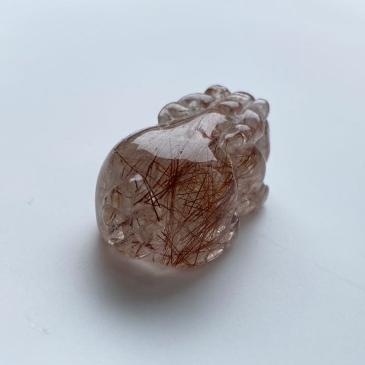 高品質 高透明度 ブラウンルチルクォーツ 貔貅（ヒキュウ）天然石 置物