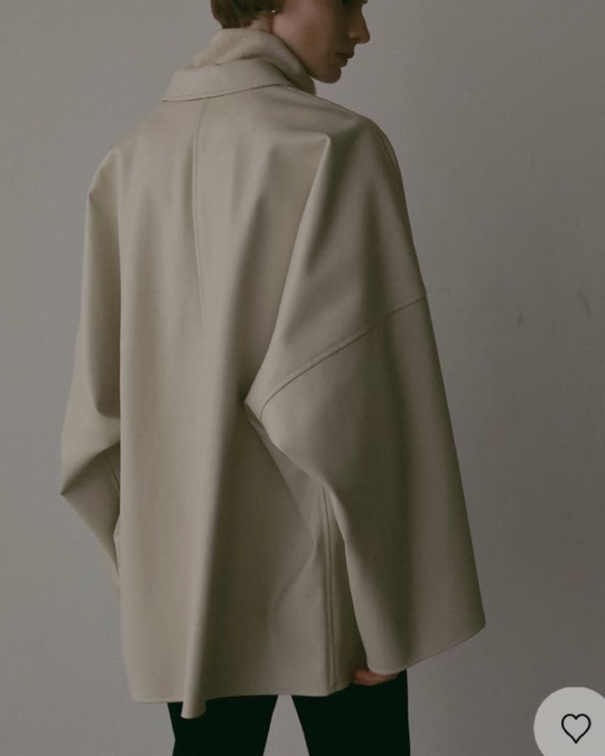 HER. 合皮ビッグＣＰＯジャケット　オフホワイト