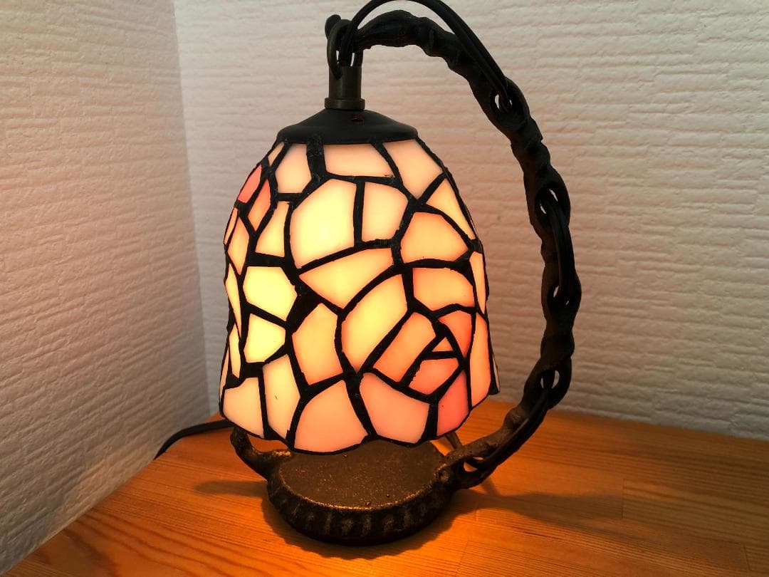 【アンティーク風】バラ柄 薔薇 ステンドグラス テーブルランプ ガレ風