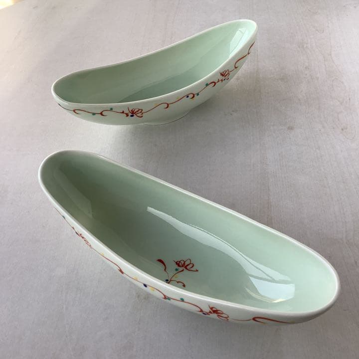 三川内焼 手描き赤絵ボート形盛り鉢2個 TS1976