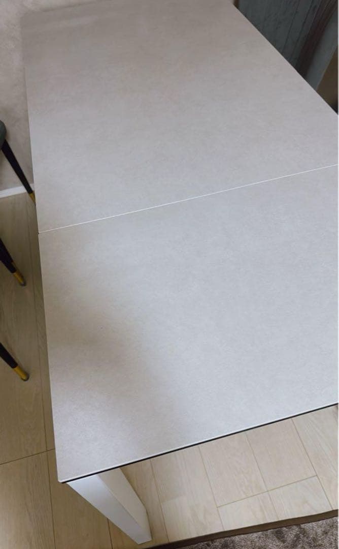 ユウ様 カリガリス ダイニングテーブル