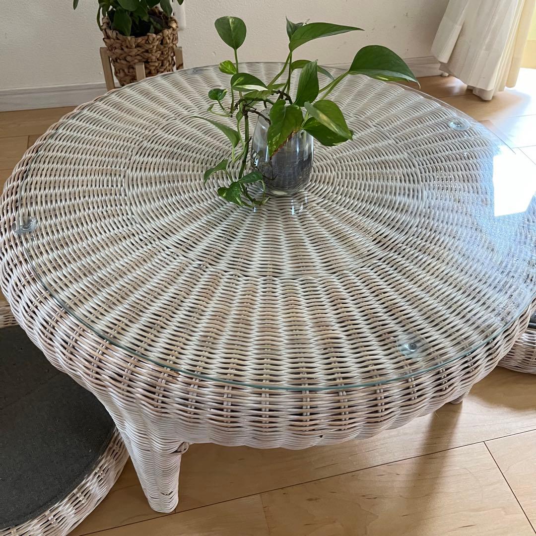 【引き取り埼玉南東部】円形ガラステーブルとラタン椅子セットチェリー ３点セット