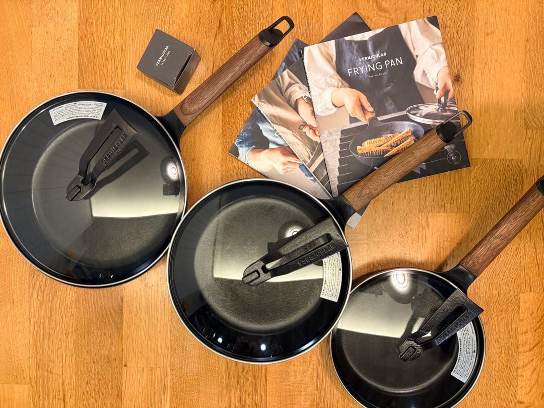 バーミキュラ　フライパン3点ガラス蓋付き　鉄玉セット