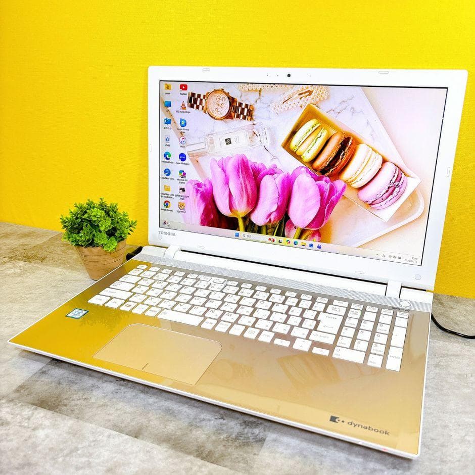 おしゃれゴールド❣新品SSDで快適✨ブルーレイ フルHD 薄型 カメラWin11